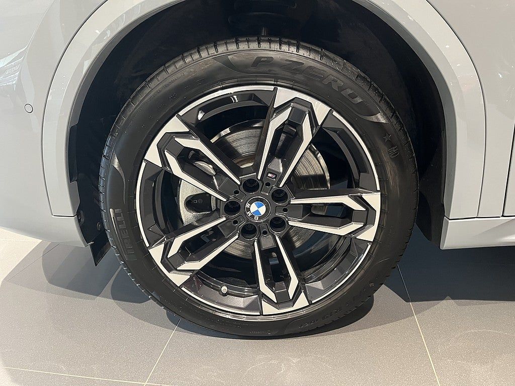 BMW iX2 2025, photo 5/34