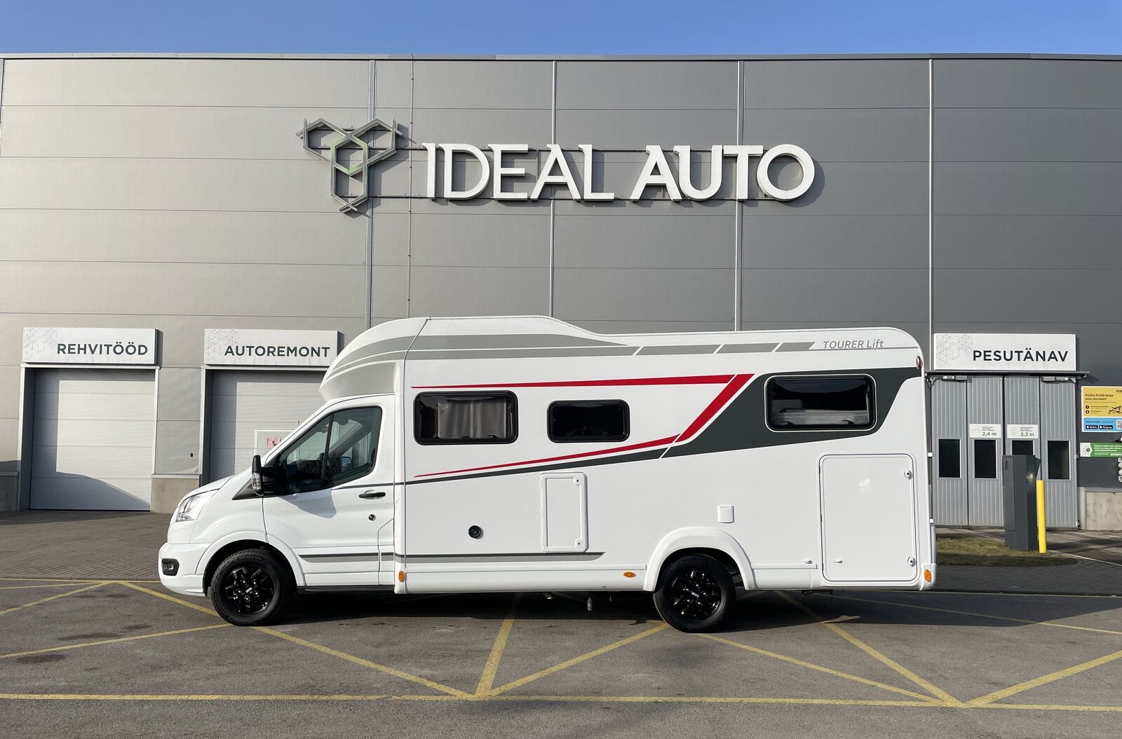 Ford LMC Tourer Lift H664 G 2025, photo 2/17