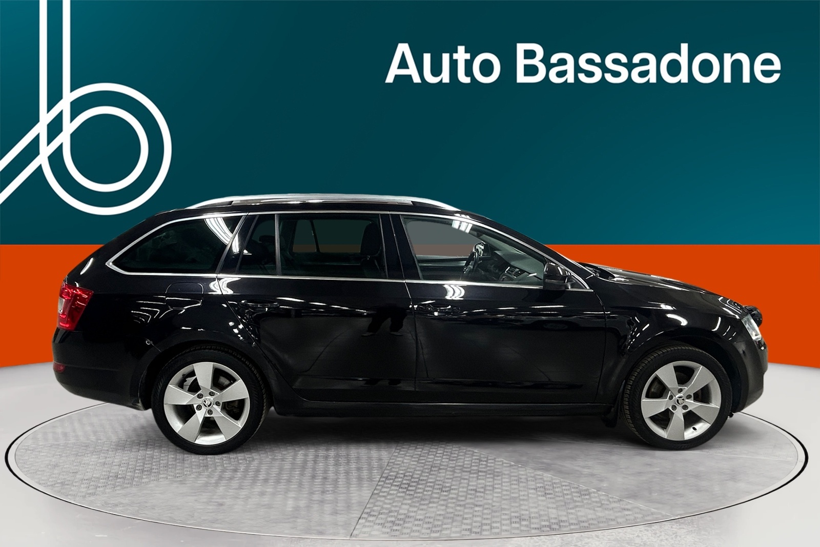 Škoda Octavia 2015, photo 6/10
