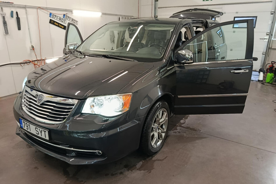 Lancia Voyager, 2012, 2.8, 120 kW, diisel, automaat, esivedu