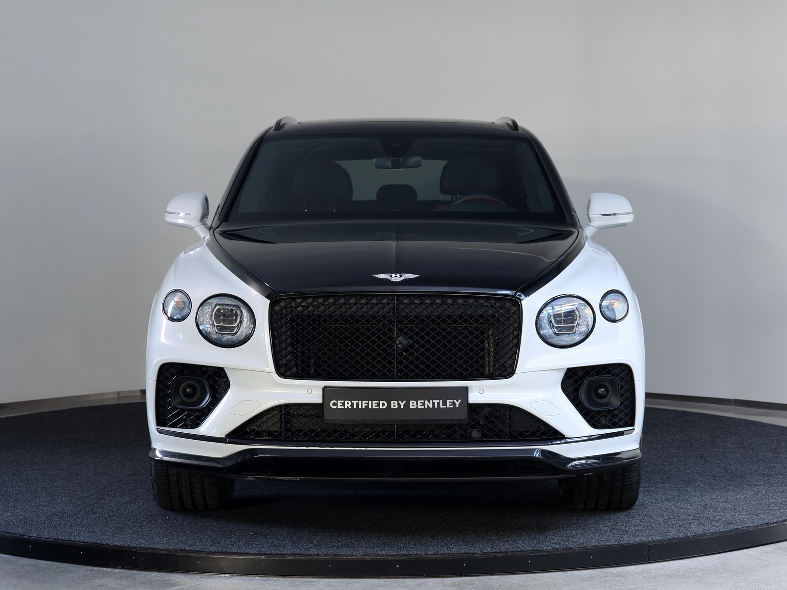 Bentley Bentayga 2022, photo 3/24