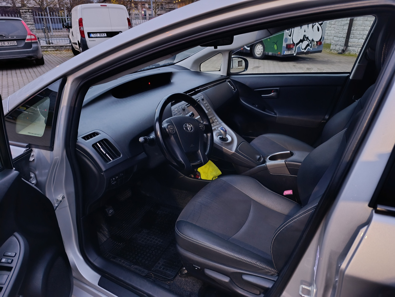 Toyota Prius 2012, kuva 4/8