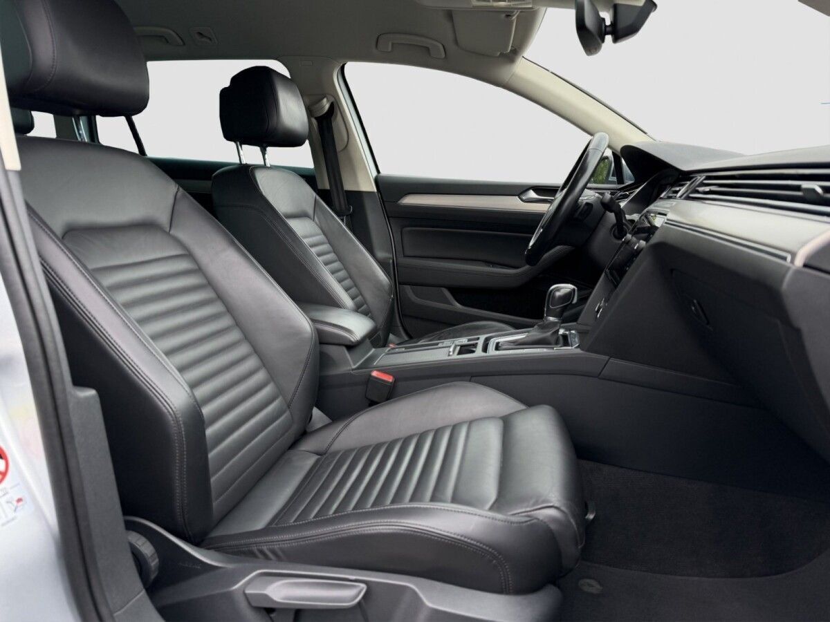 Volkswagen Passat 2018, photo 5/22
