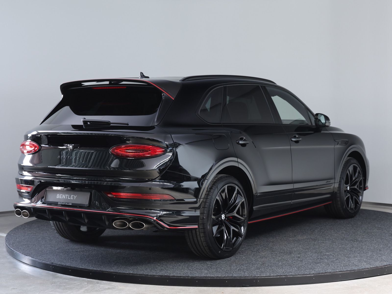 Bentley Bentayga 2026, photo 2/24