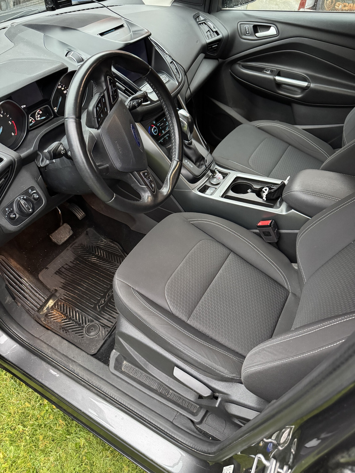 Ford Kuga 2018, kuva 6/10