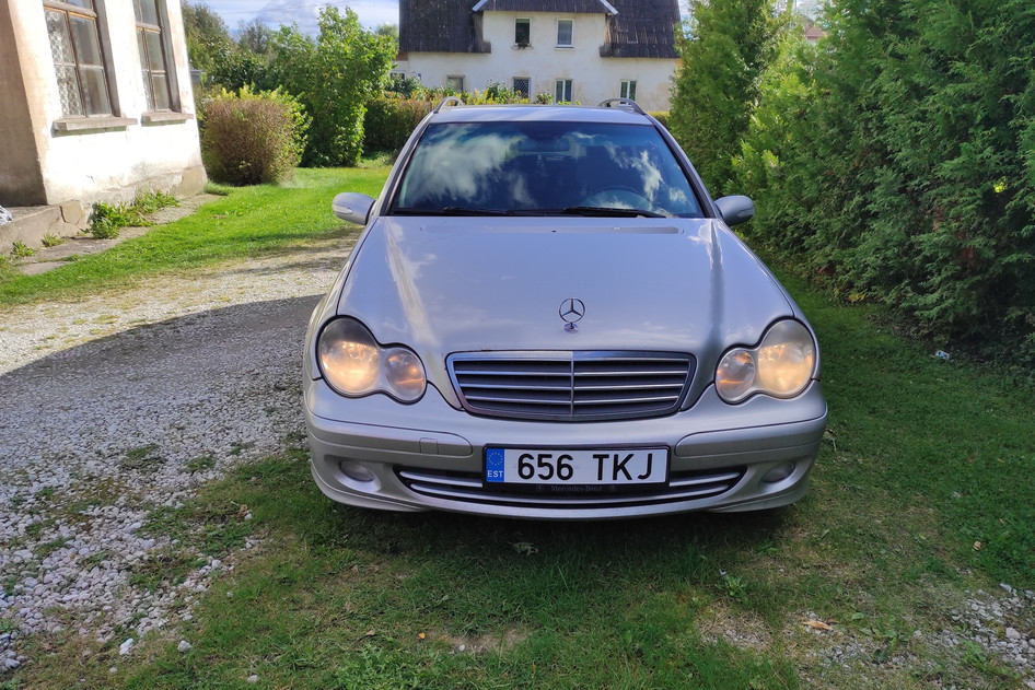 Mercedes-Benz C 220, 2004, 2.1, 110 kW, дизель, автомат, задний привод