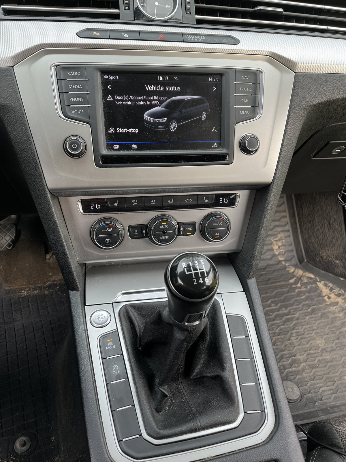 Volkswagen Passat 2017, photo 6/10