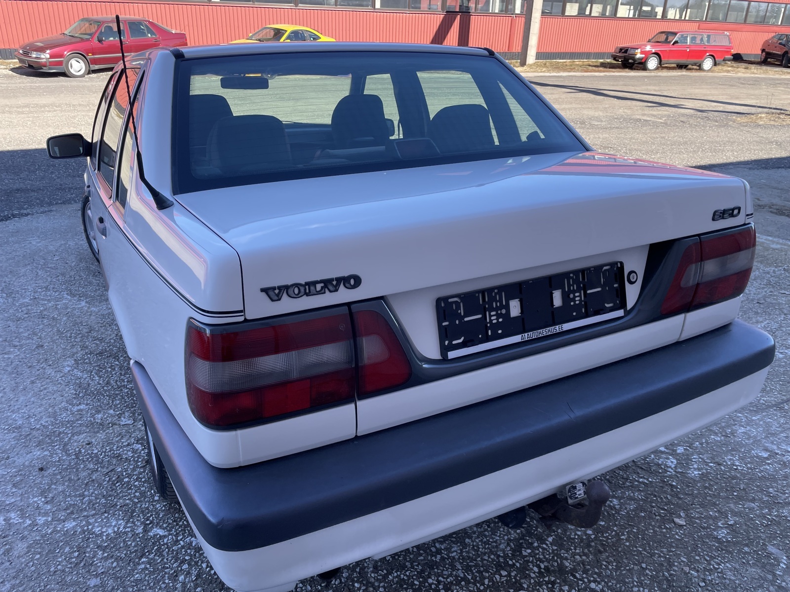 Volvo 850 GLE 1995, photo 5/27