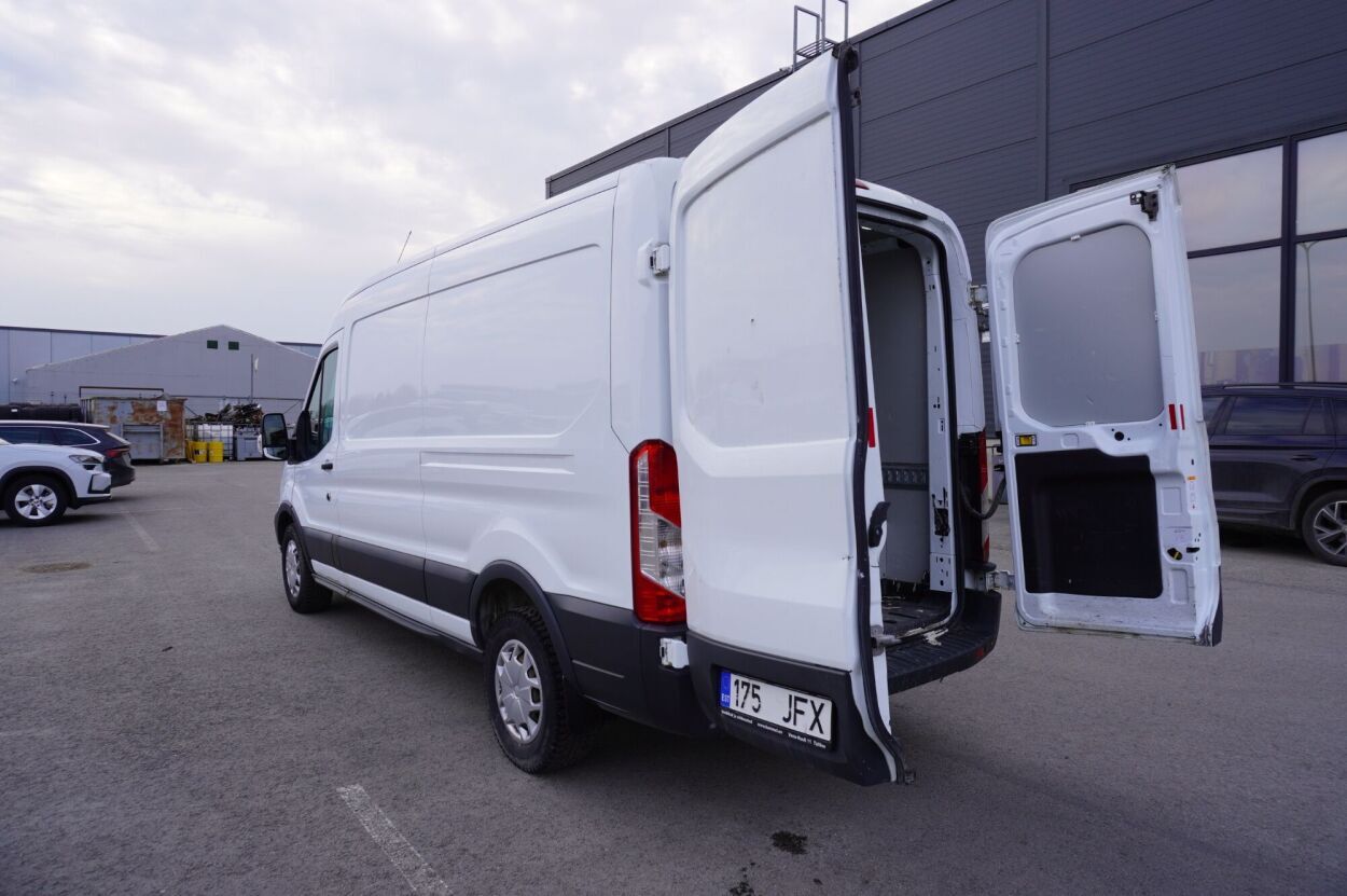 Ford Transit 2019, photo 6/23
