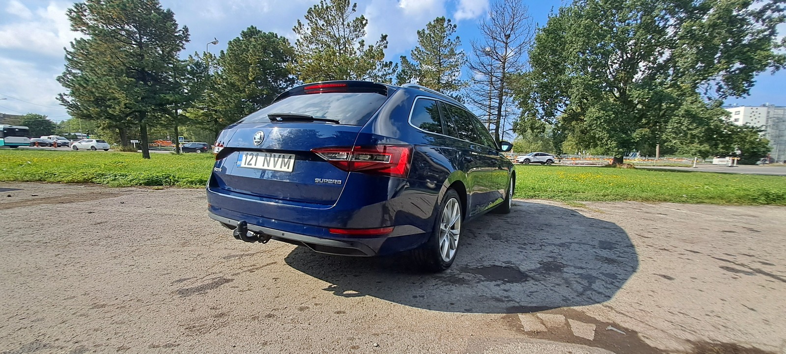 Škoda Superb 2016, photo 4/11