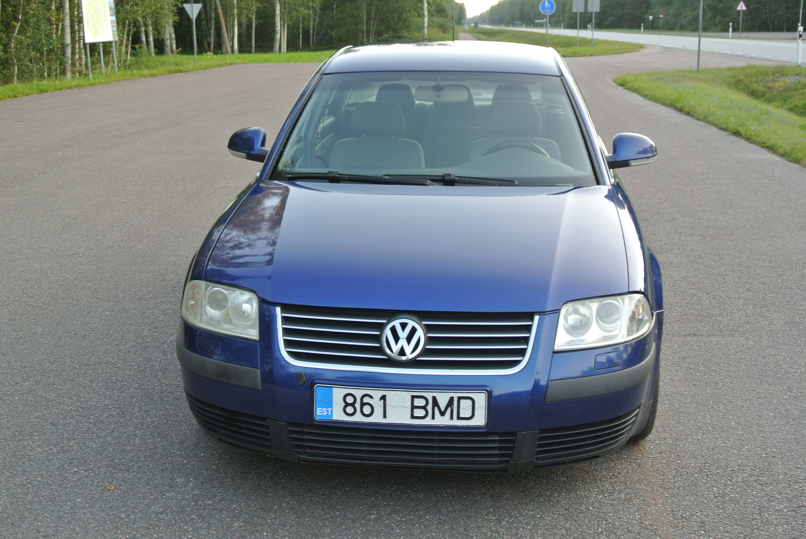 Volkswagen Passat 2004, photo 2/10