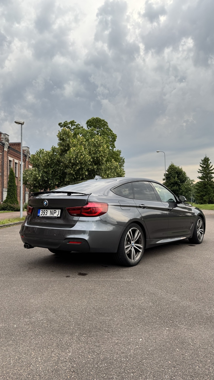 BMW 320 2019, photo 6/10