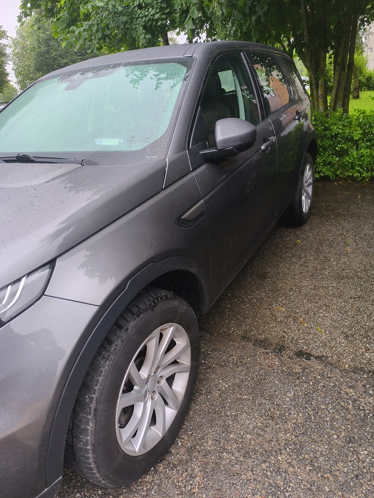 Land Rover Discovery Sport 2018, kuva 2/4