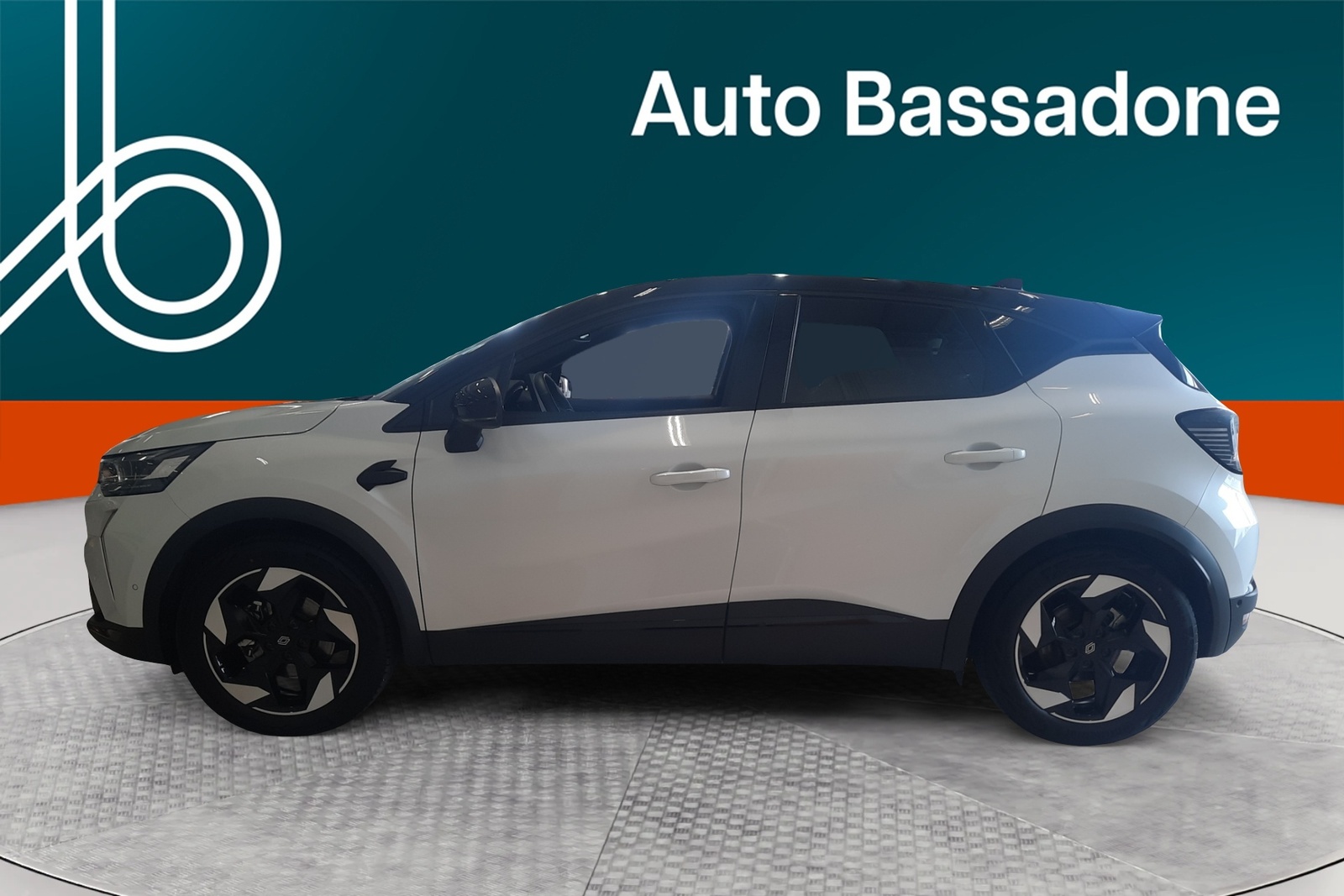 Renault Captur 2024, photo 2/10