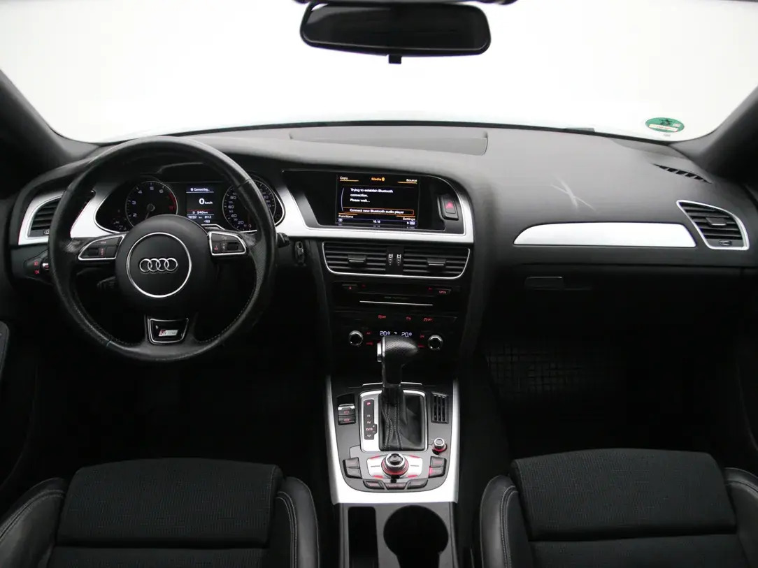 Audi A4 2015, photo 2/10