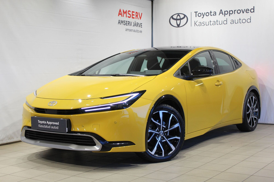 Toyota Prius, 2024, 2.0, 111 kW, plug-in hybrid (petrol/electric), automatic, front-wheel drive