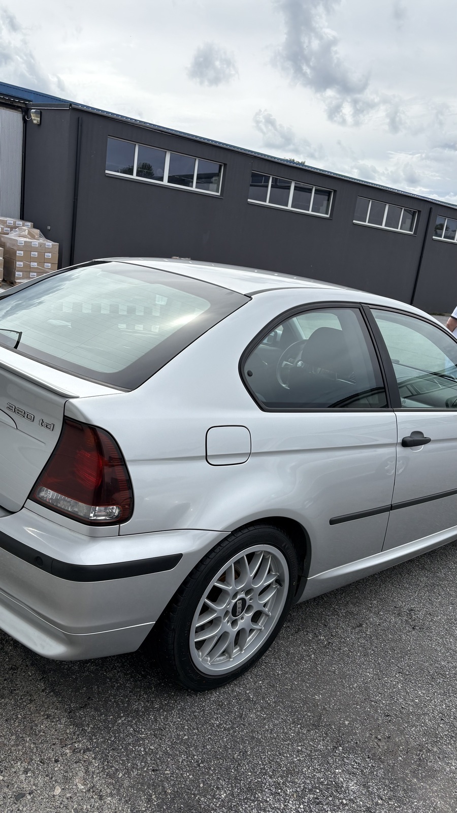 BMW 320 2004, photo 4/13