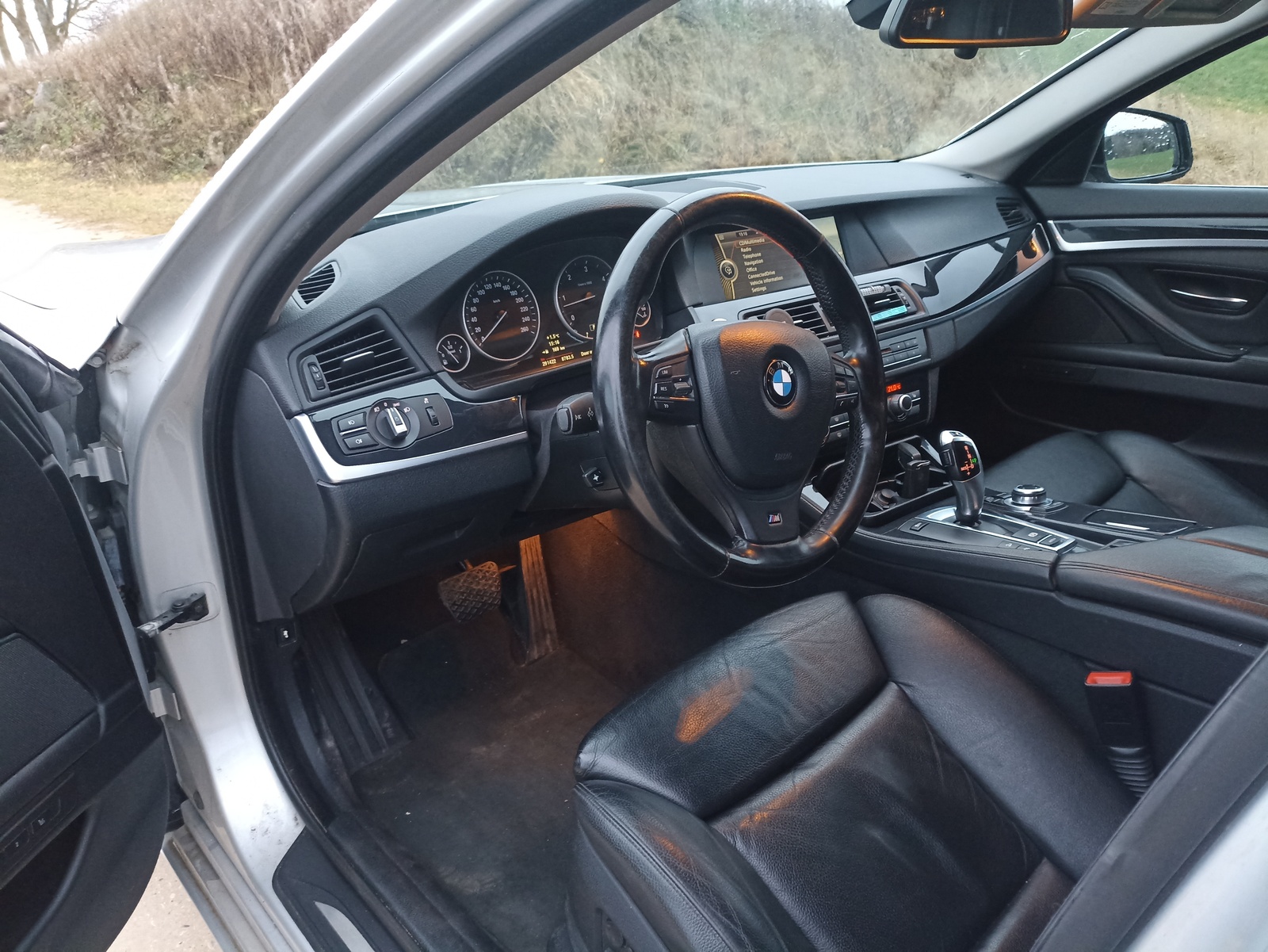 BMW 530 2011, photo 6/11