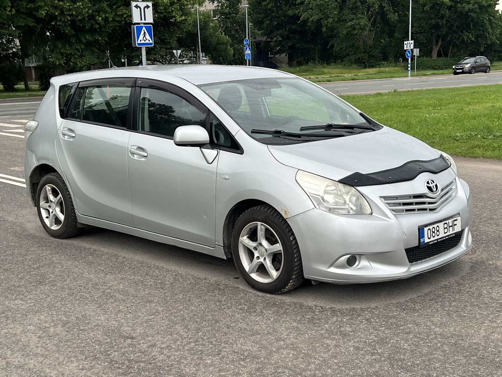 Toyota Verso 2010, photo 2/10