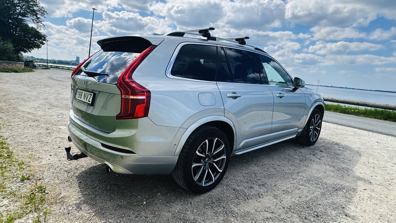 Volvo XC90 2017, photo 4/13