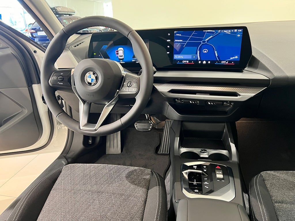 BMW 120 2026, kuva 7/10