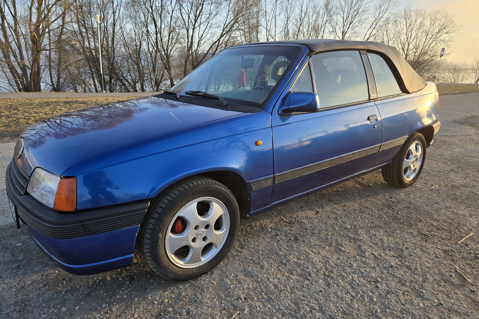 Opel Kadett, 1990, bensiin, manuaal, esivedu