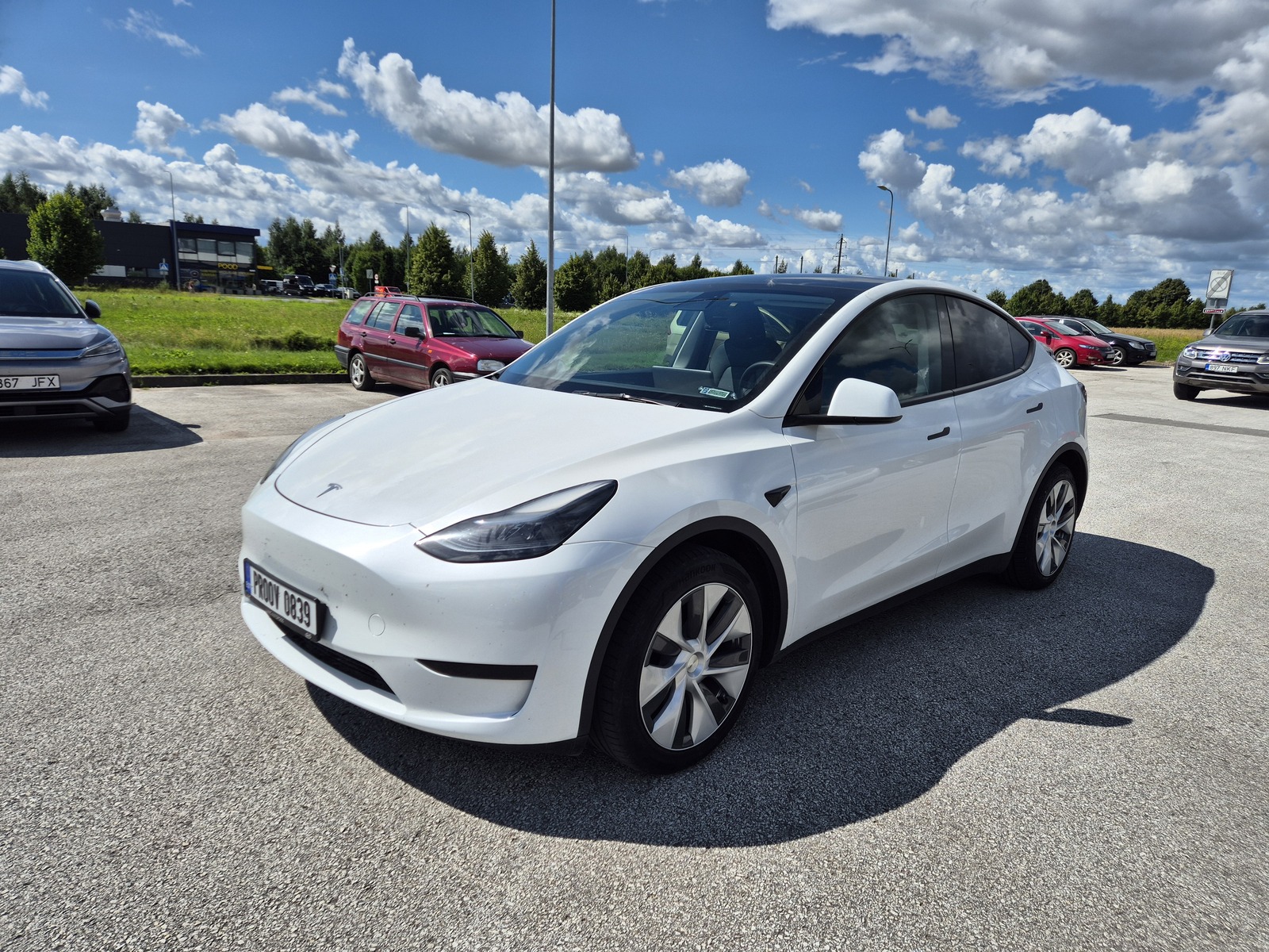 Tesla Model Y 220kW 2023, photo 5/23