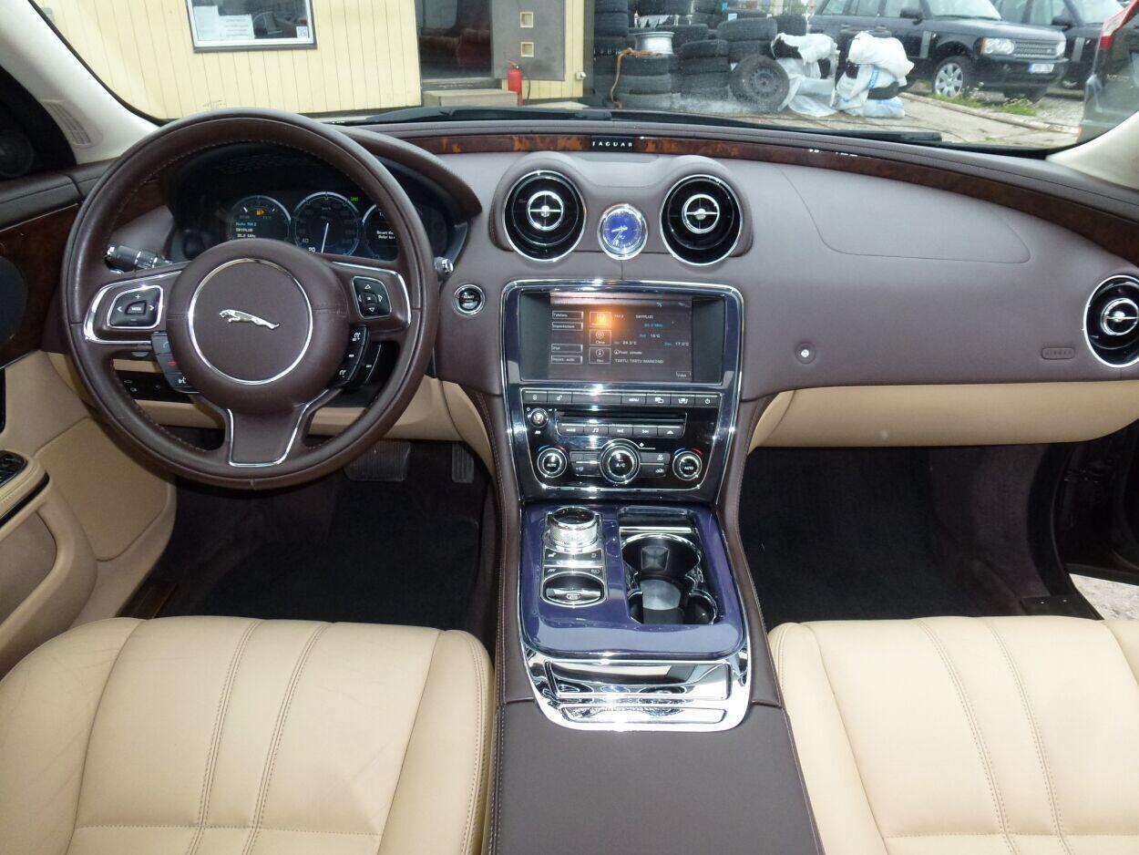 Jaguar XJ 2010, kuva 5/6