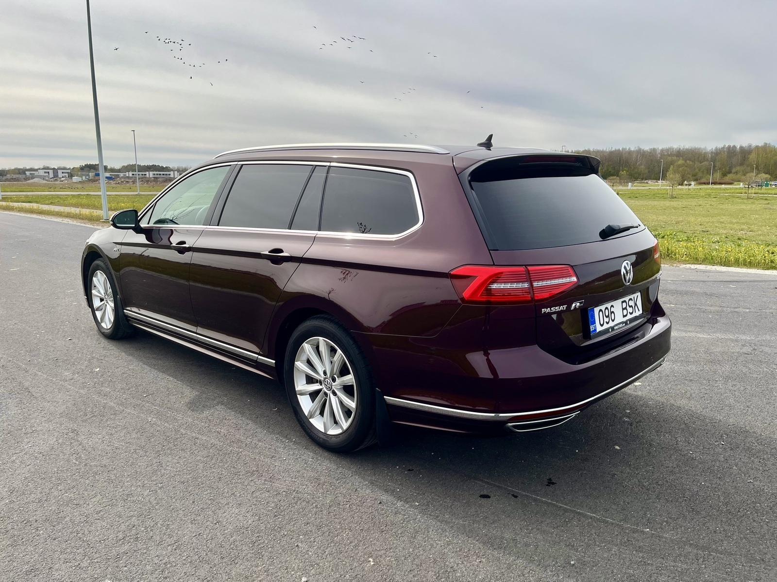 Volkswagen Passat Variant 2016, kuva 6/10