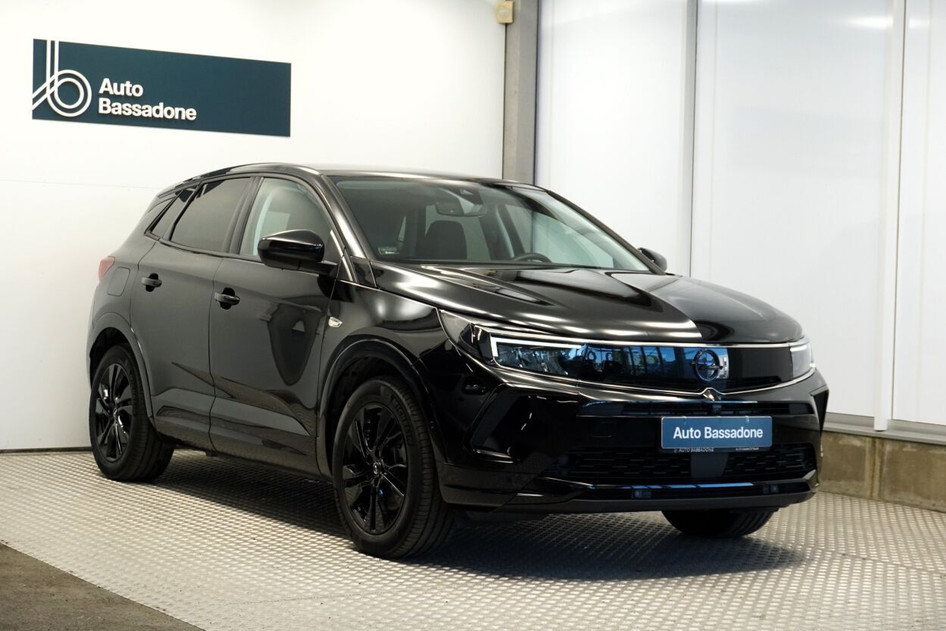 Opel Grandland, 2024, 1.6, 133 kW, подключаемый гибрид (бензин/электричество), автомат, передний привод