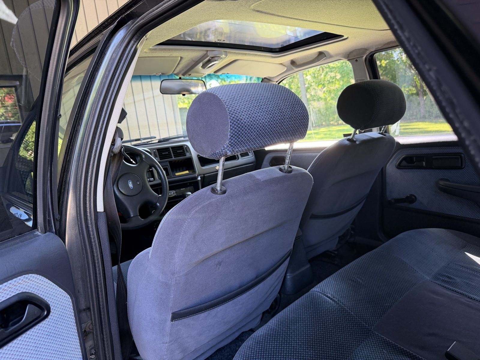 Ford Sierra 1992, photo 6/6