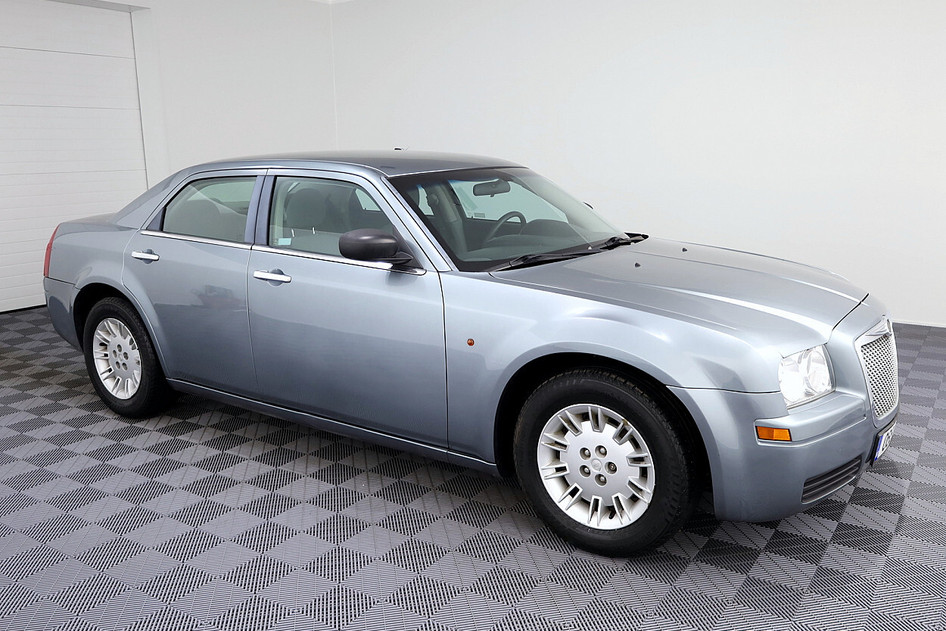 Chrysler 300C, 2007, 2.7, 142 kW, benzīns, automātiskā, aizmugurējā piedziņa