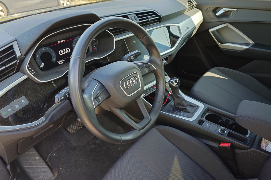 Audi Q3, 2021, 1.5, 110 kW, hybrid (petrol/electric), automatic, front-wheel drive