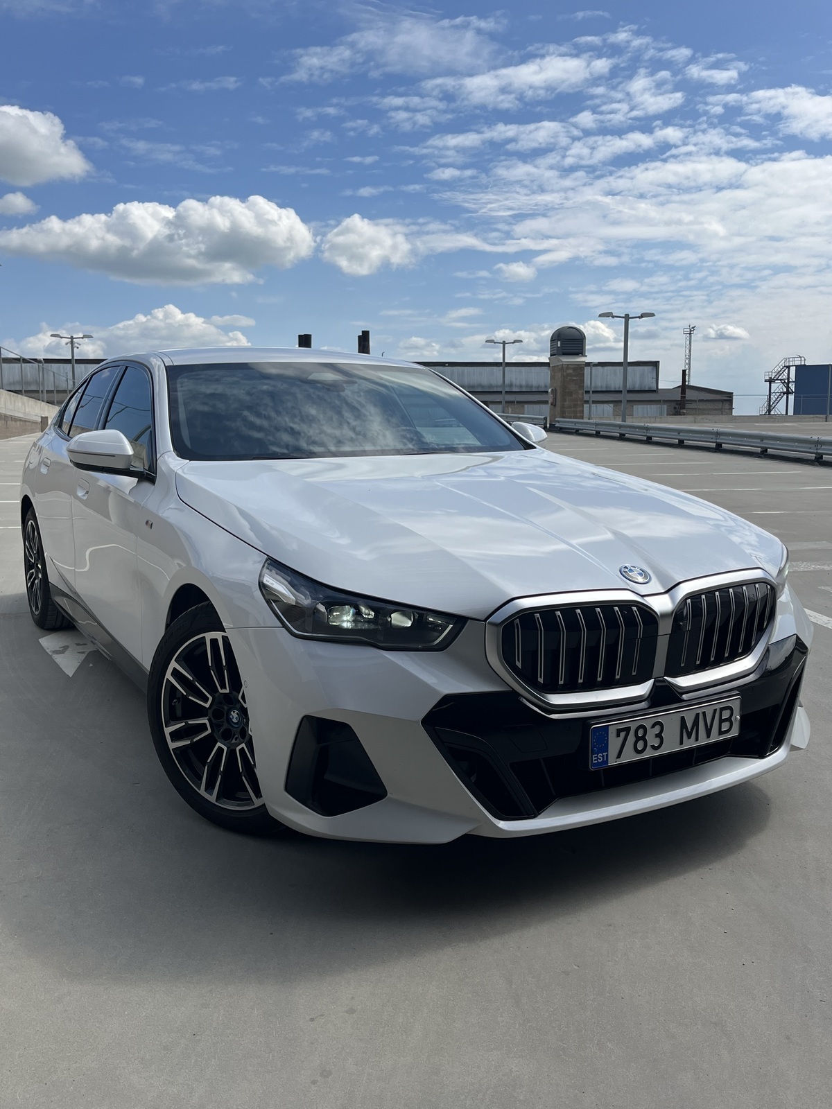 BMW 530 2024, photo 7/28