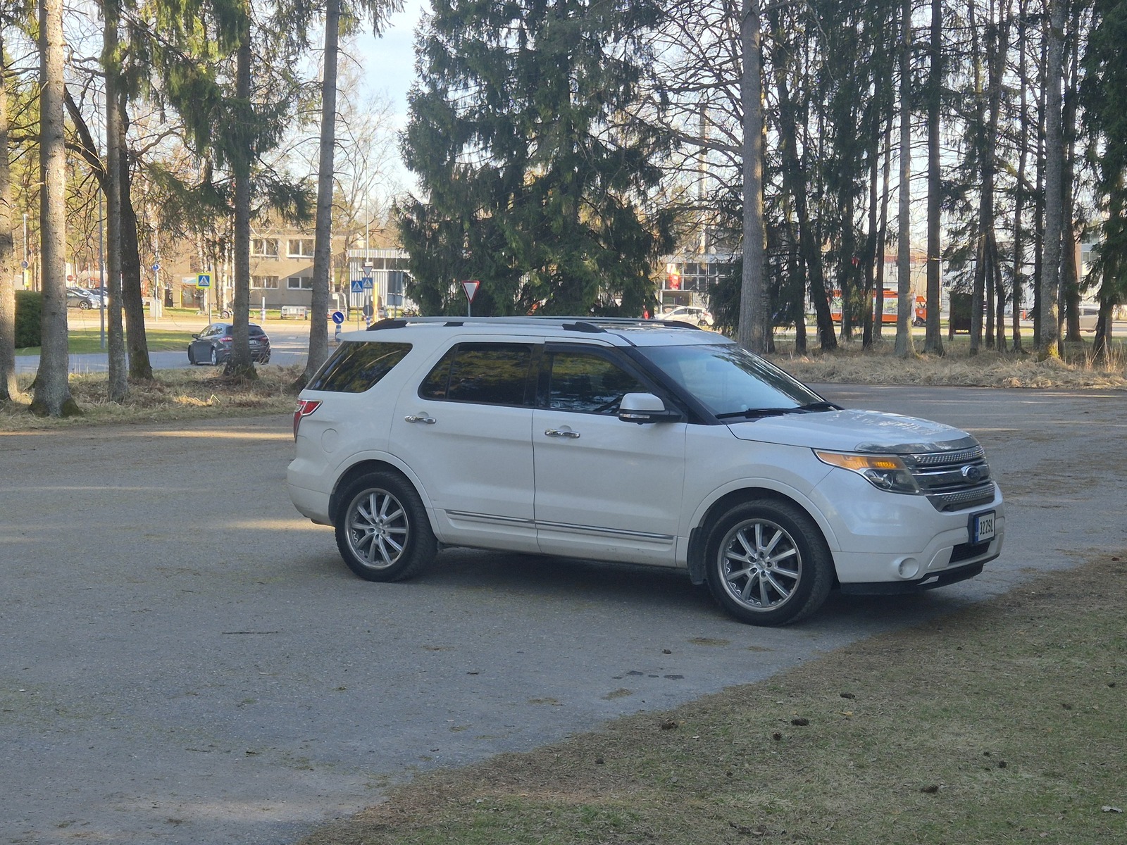 Ford Explorer 2011, photo 2/20