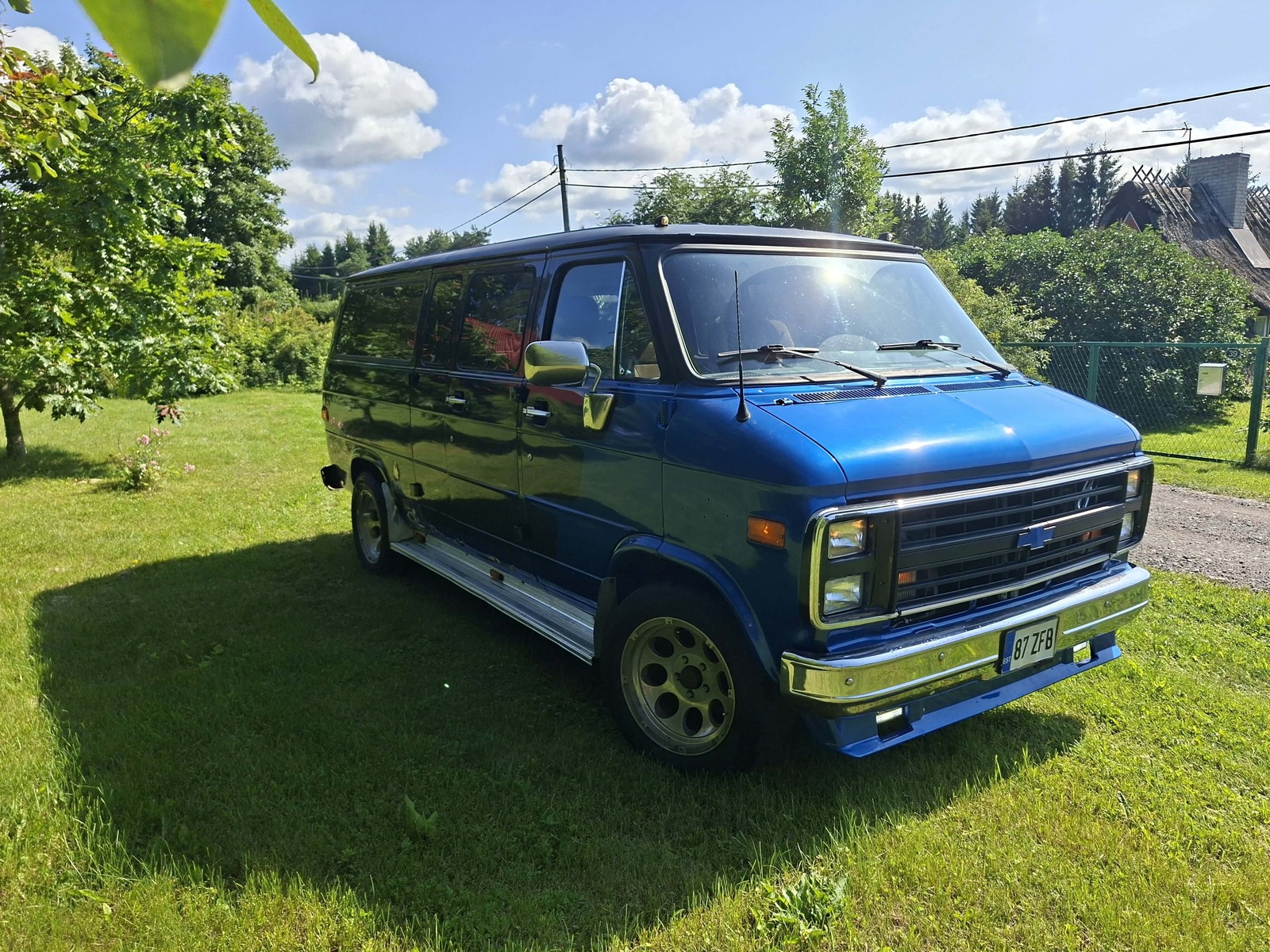 Chevrolet Chevy Van 1987, kuva 3/10