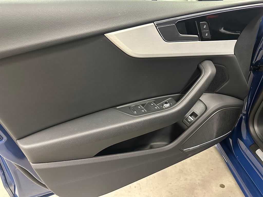 Audi A5 2022, photo 7/15