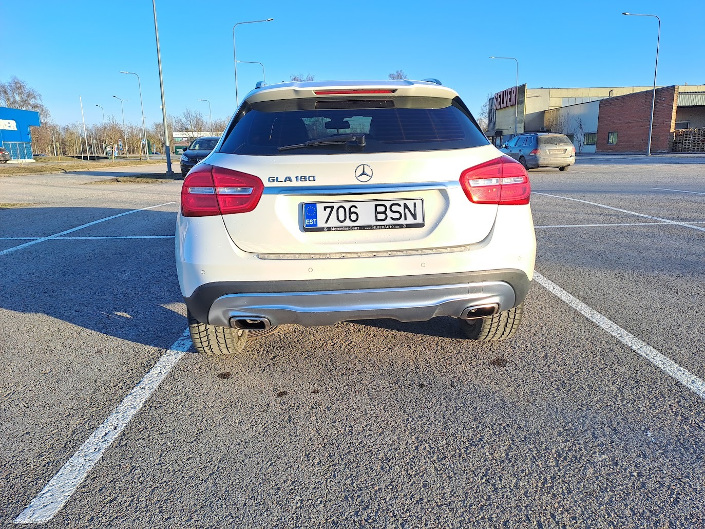 Mercedes-Benz GLA 180 2016, kuva 3/12