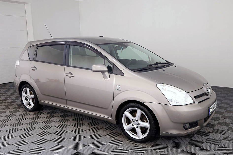 Toyota Corolla Verso, 2007, 2.2, 130 kW, дизель, механическая, передний привод
