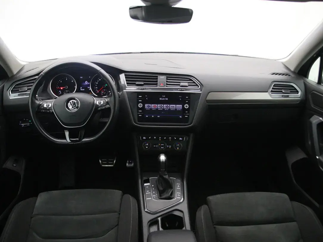 Volkswagen Tiguan 2020, photo 2/36