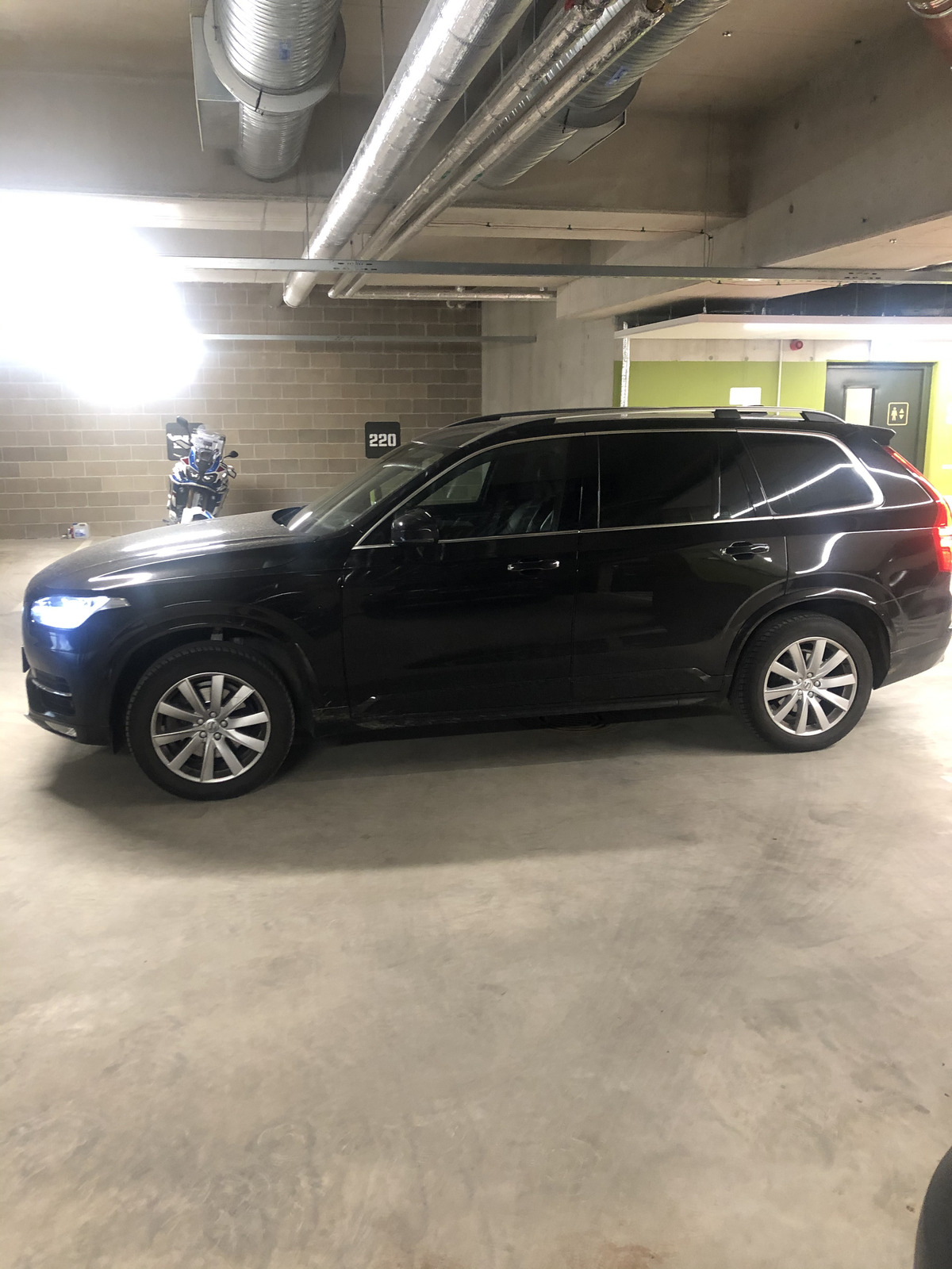 Volvo XC90 2015, photo 4/4