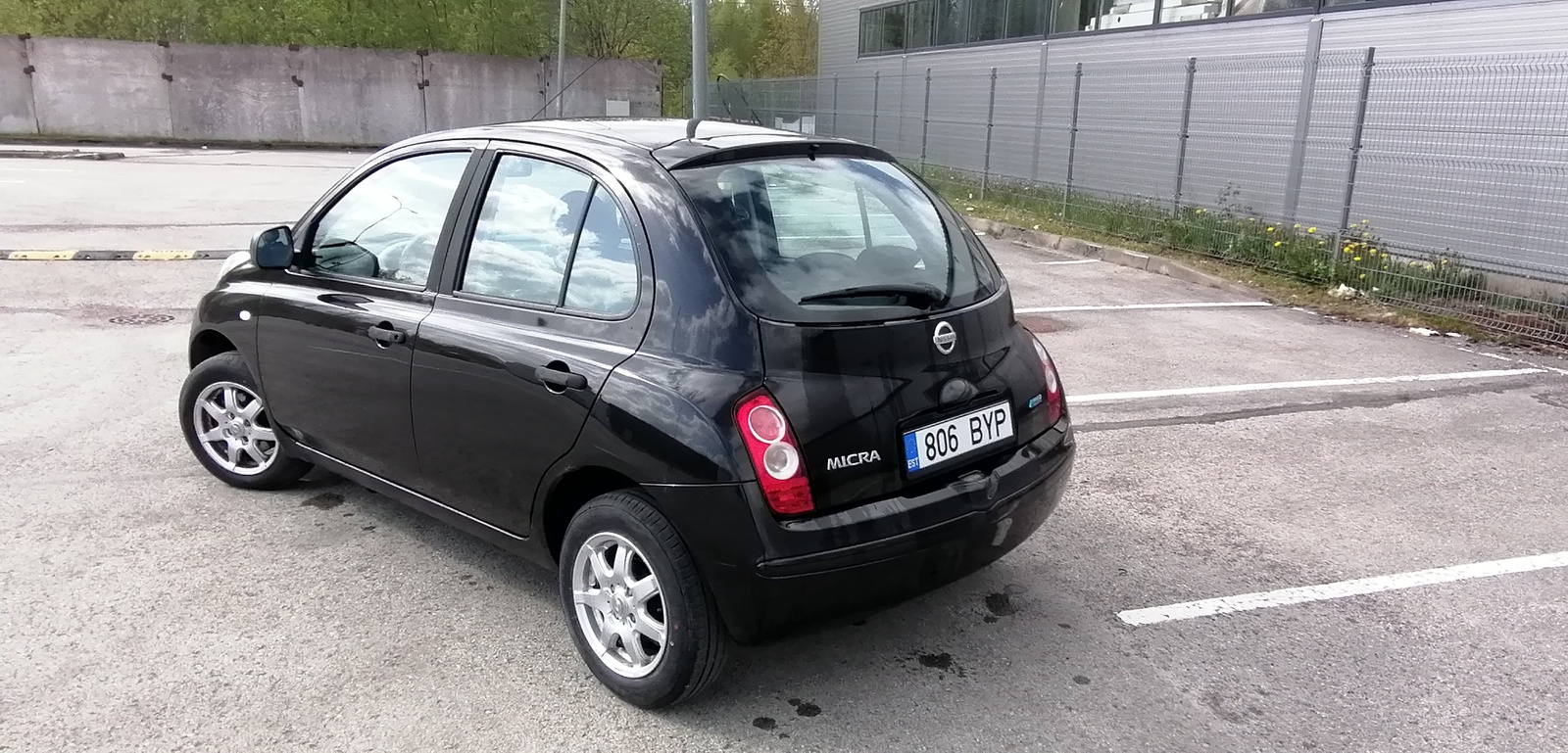 Nissan Micra 2010, photo 3/15