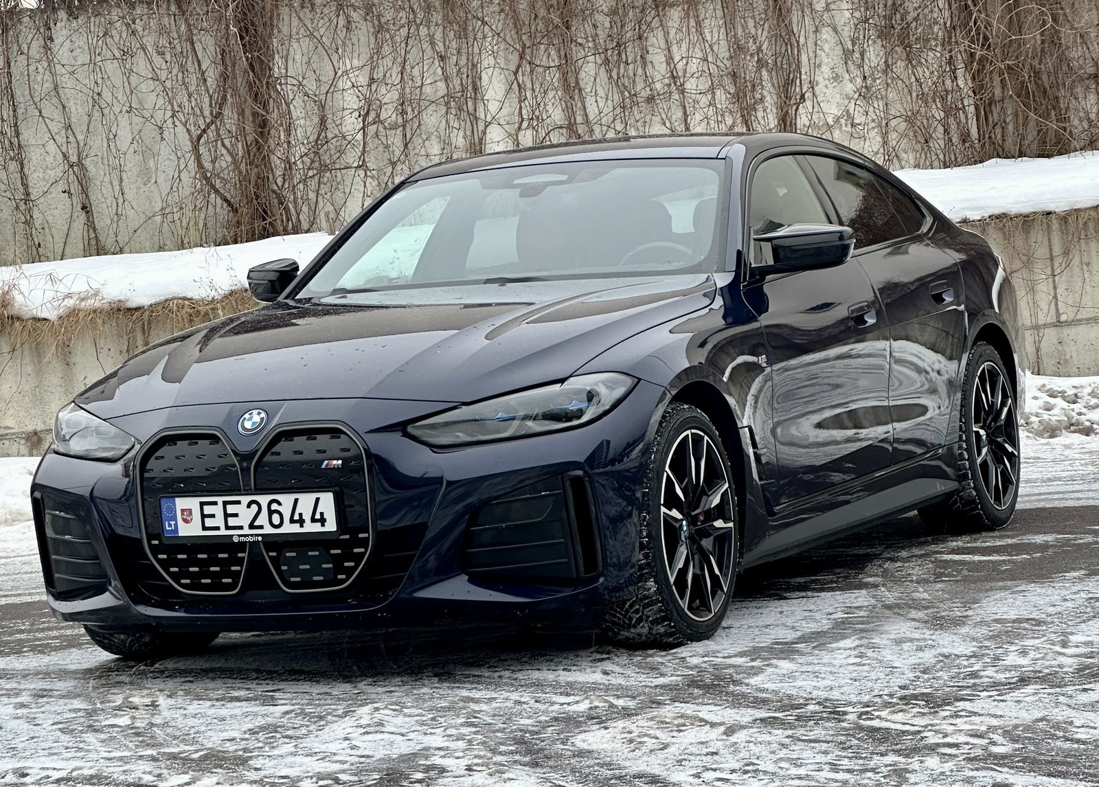 BMW i4