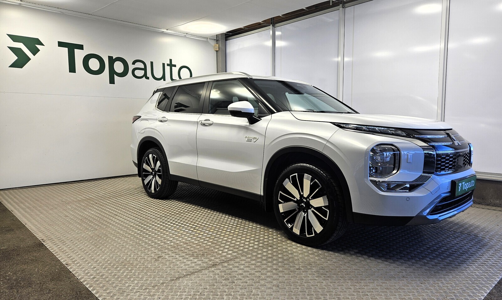 Mitsubishi Outlander Intense 2.4 225kW