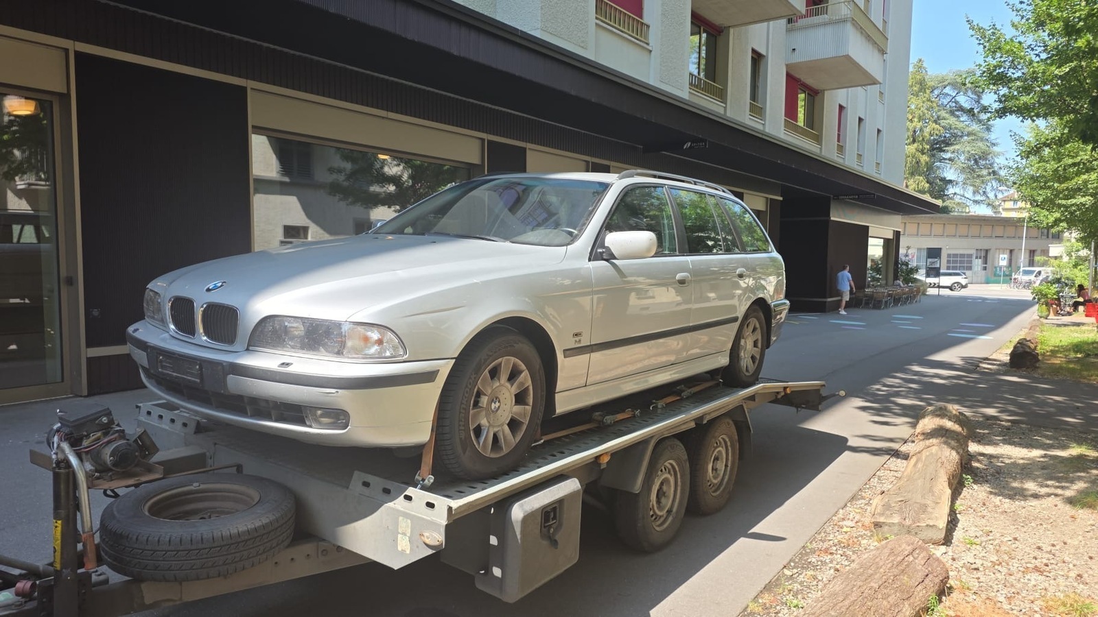 BMW 530 2000, kuva 2/6