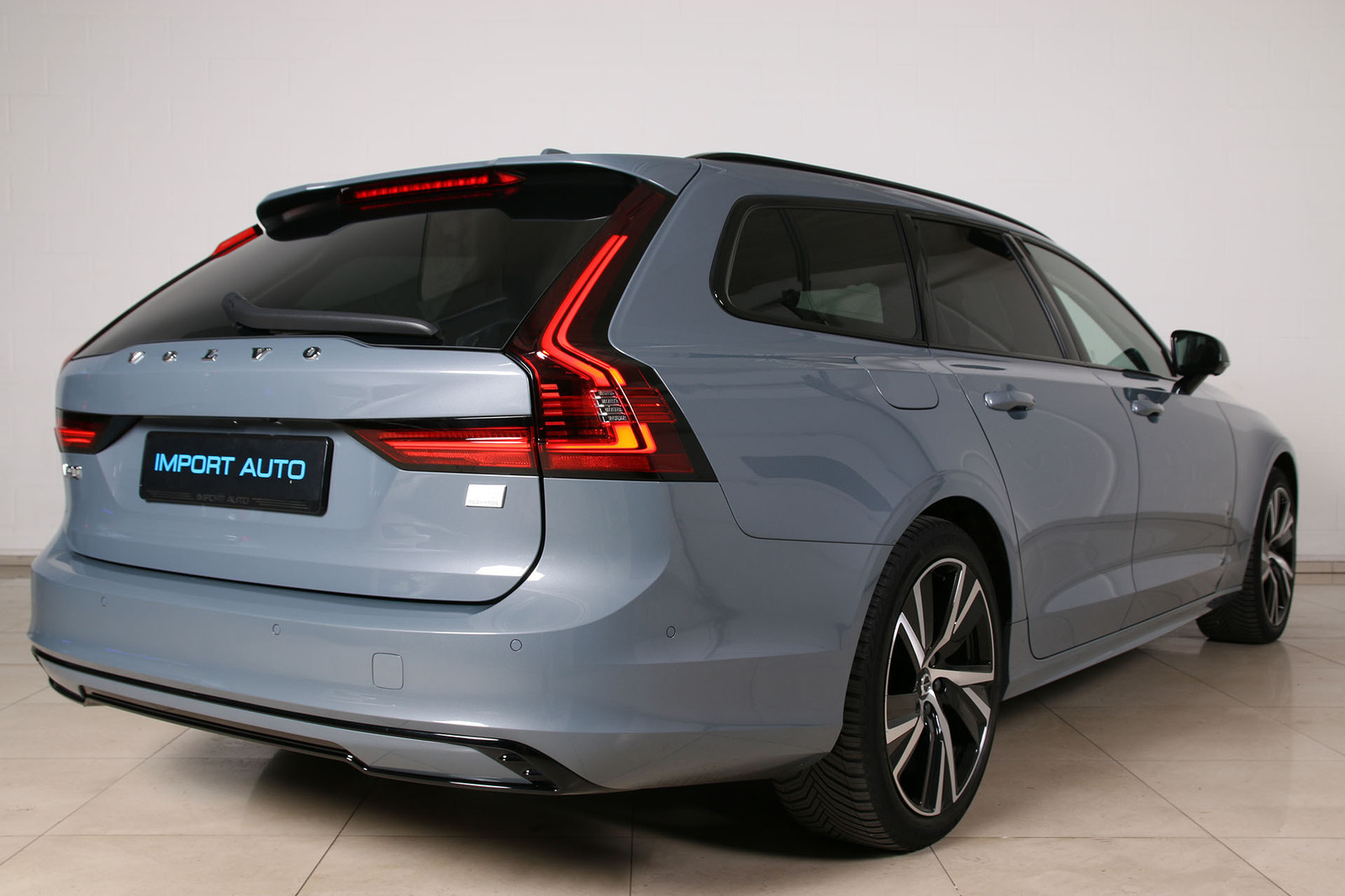 Volvo V90 2023, photo 6/10