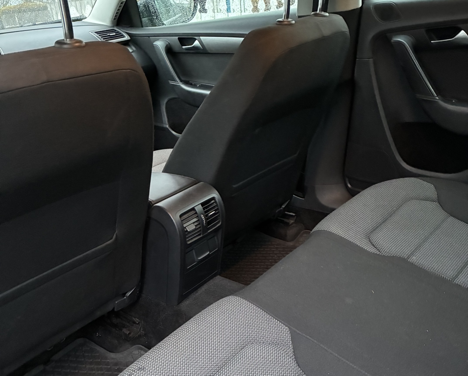 Volkswagen Passat 2013, photo 7/13