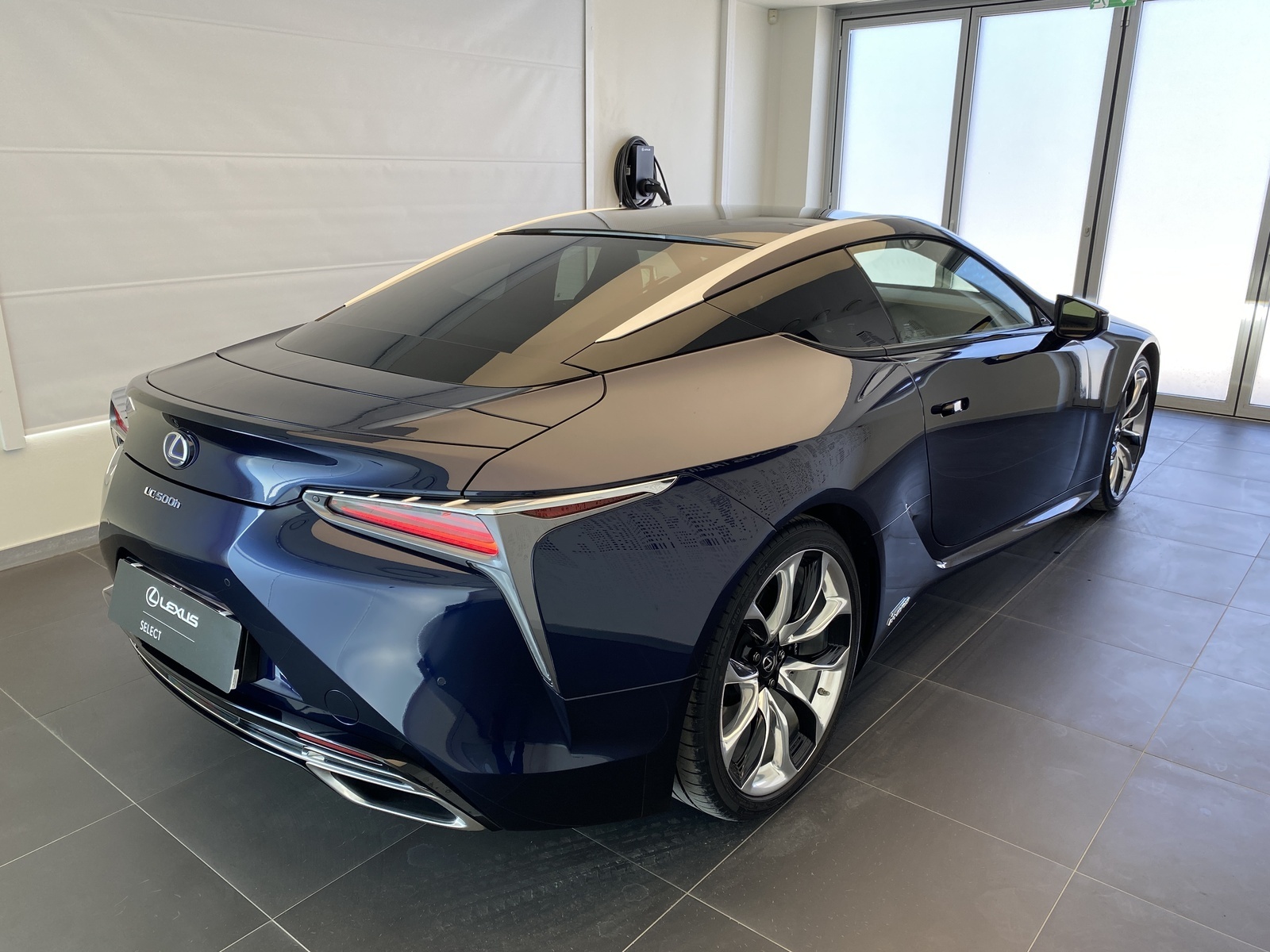 Lexus LC 500h 2022, kuva 6/10
