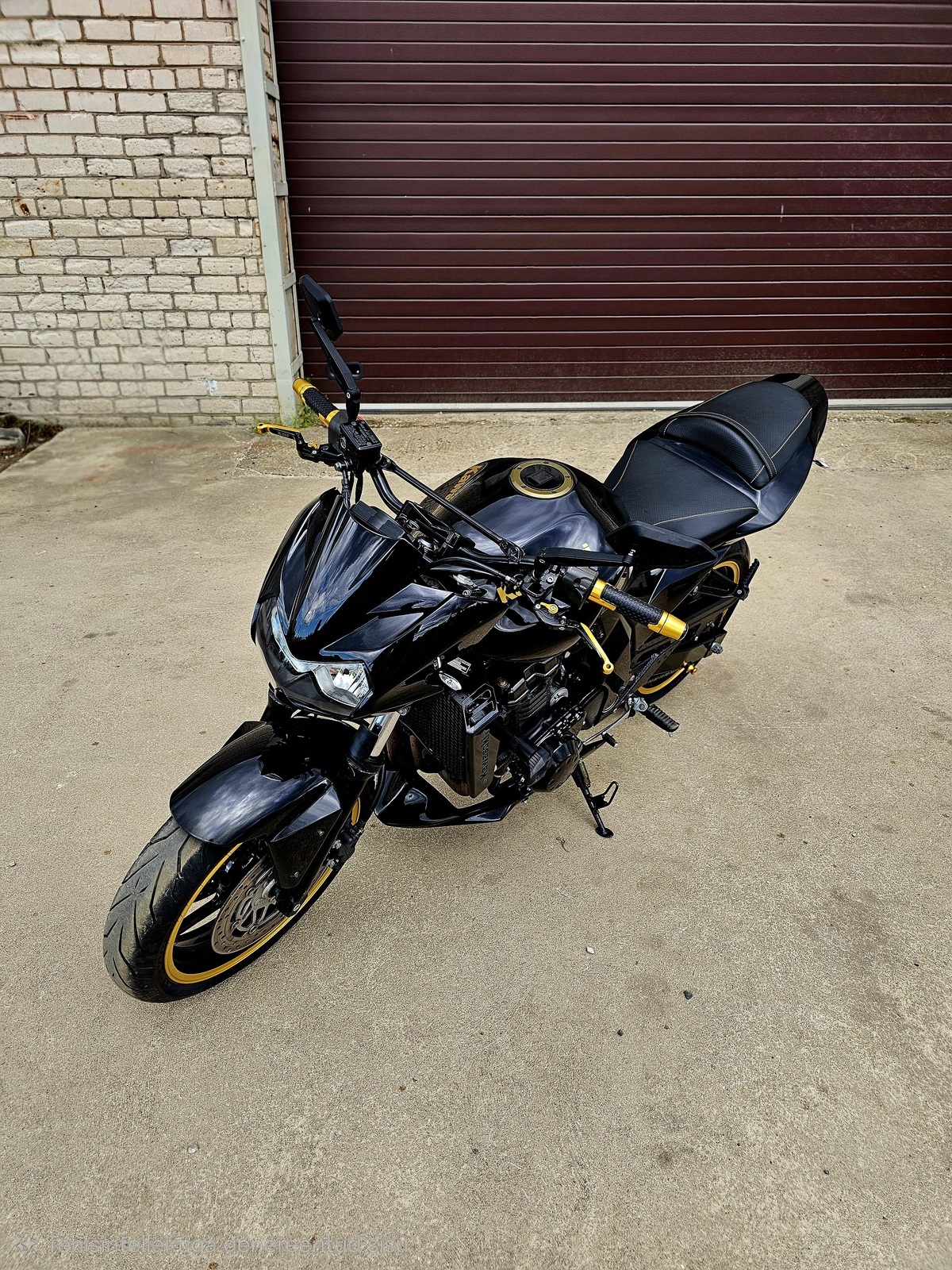 Kawasaki Z 750 2004, kuva 2/11