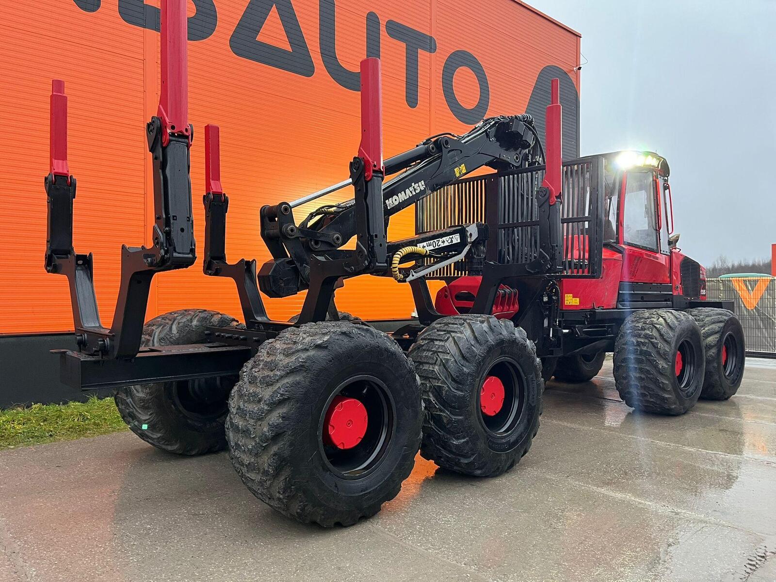 Komatsu 895 8x8, kuva 6/26